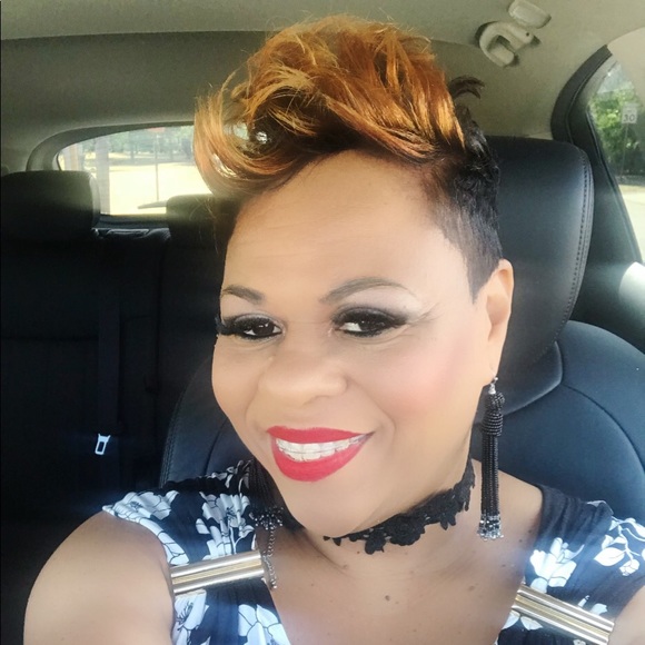 Meet your Posher, Shontae - Picture 1 of 1